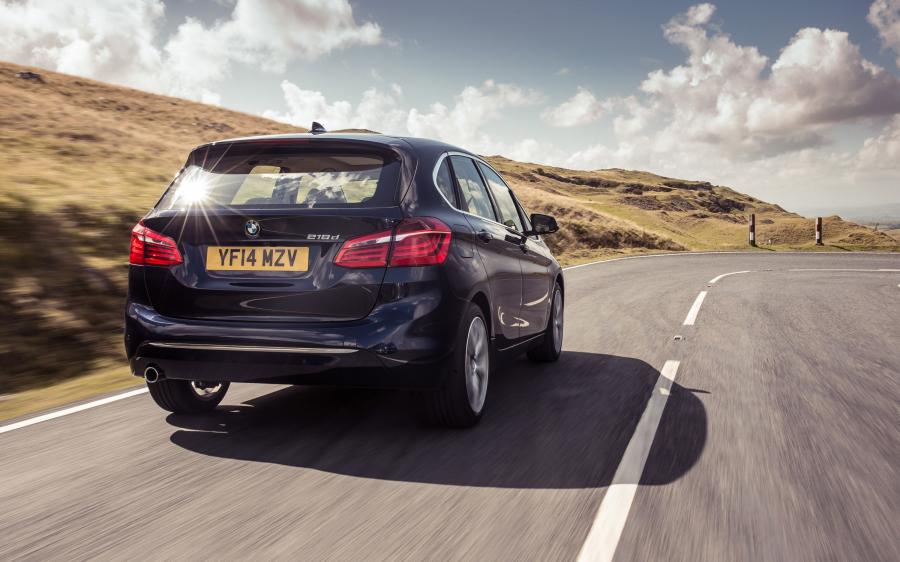  BMW 218d Active Tourer 2014 года  (UK) (фото 16 из 85)